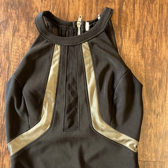 Windsor Bodycon Halter Dress - Picture 2 of 12